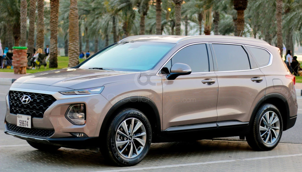 Bronze Hyundai Santa Fe 2019 for rent in Ajman 5